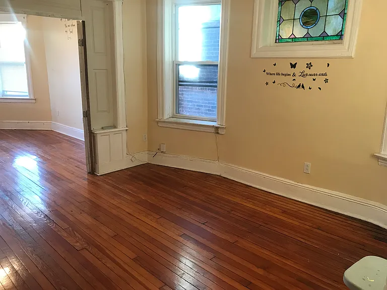 40 Gardner Ave #2 — Photo 5