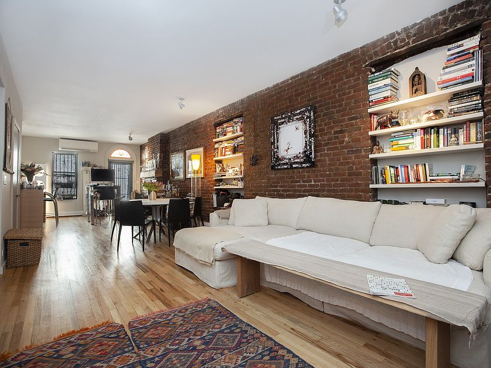 1st image of 12 Whitwell Pl #2