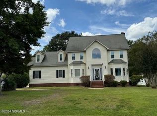 233 Buckingham Dr, Winterville, NC 28590