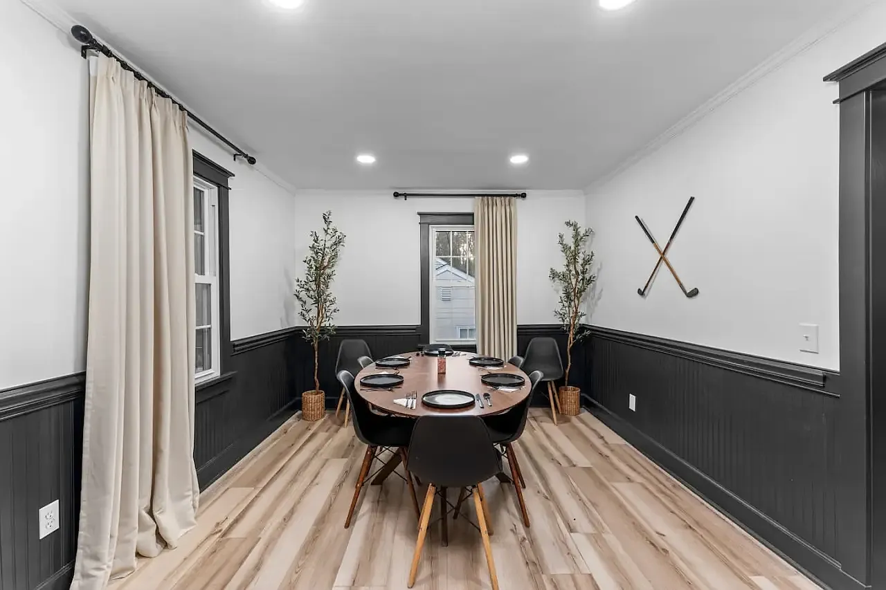 906 Bluebird Rd — Photo 2