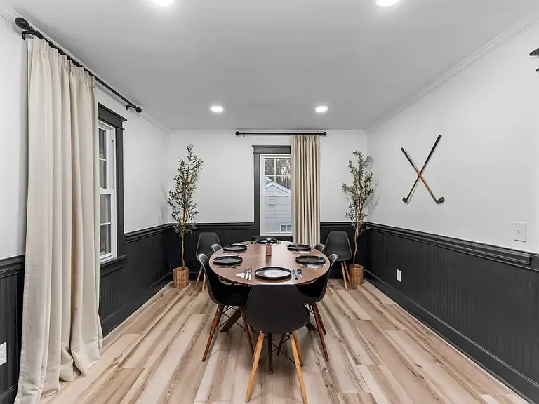 906 Bluebird Rd — Photo 2