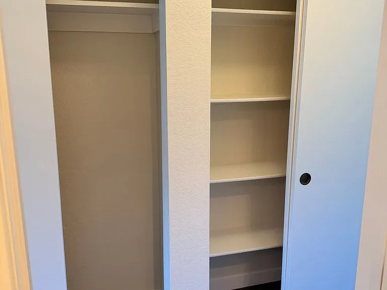 1736 Cable St #3 — Photo 18