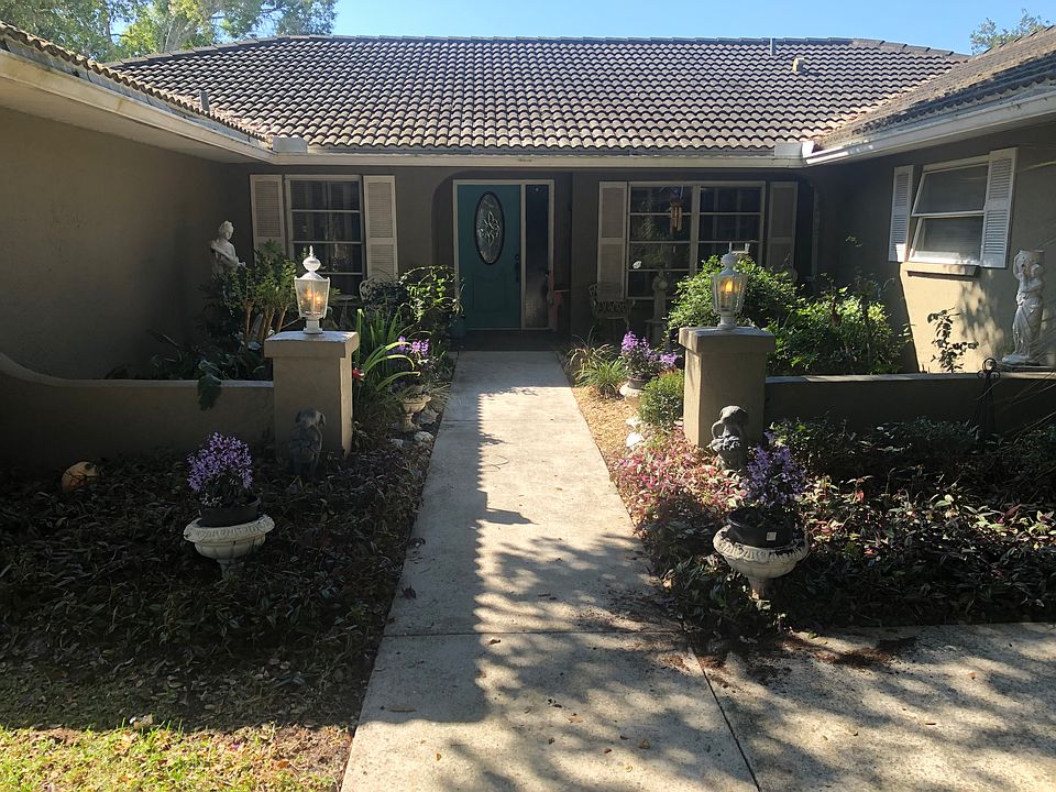 1st image of 8072 Estates Dr