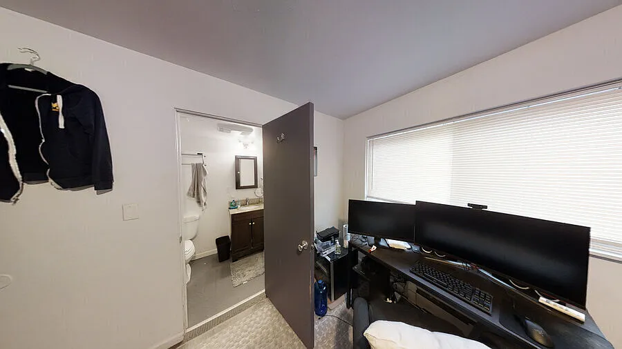 1 bed, 200 sqft, $1,150 — Photo 2