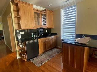 3203 S Racine Ave #3R, Chicago, IL 60608