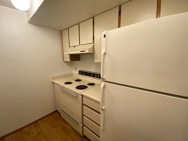 Shorecrest Apartments — Photo 22