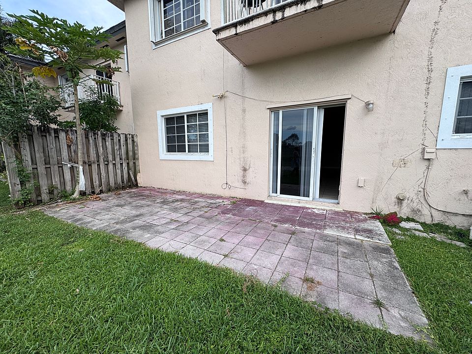 Spacious backyard