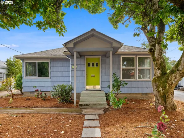 154 NW Garibaldi St, Hillsboro, OR 97124