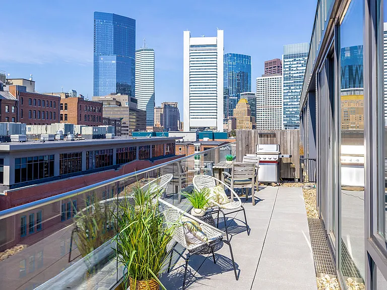 346 Congress St #703 — Photo 1