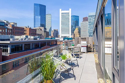 346 Congress St #703 Photo 1