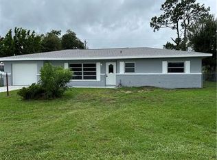 476 SE Galleon Ln, Port Saint Lucie, FL 34983