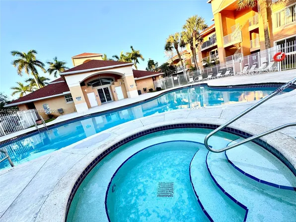 6900 SW 39th St APT 207J, Davie, FL 33314