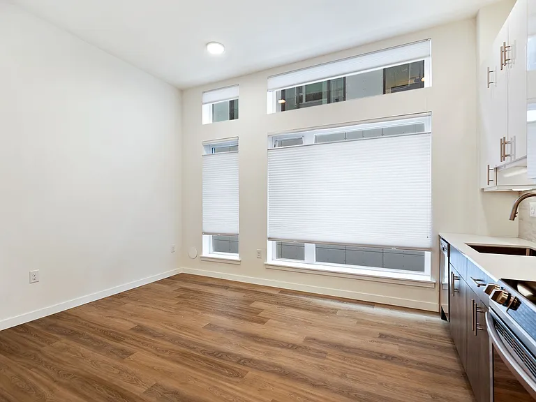 Portal Apartments — Photo 33
