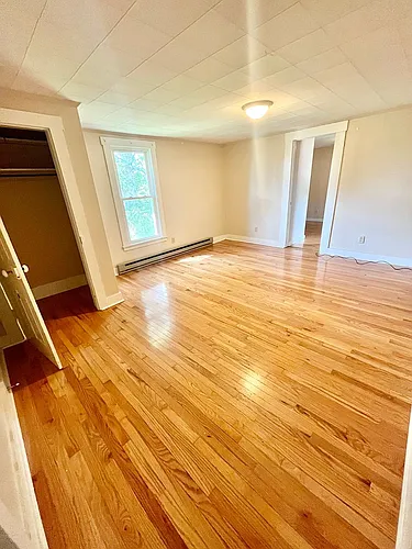 443 Walnut St Photo 1