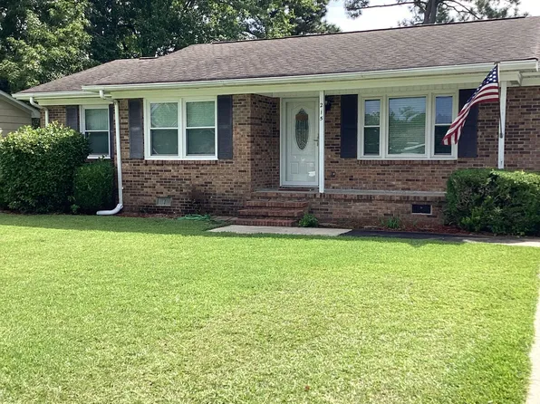 215 Forest View Dr, Havelock, NC 28532