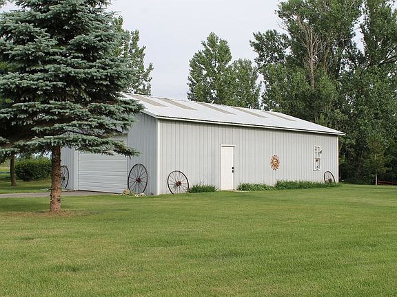 5th image of 58347 County Highway 136