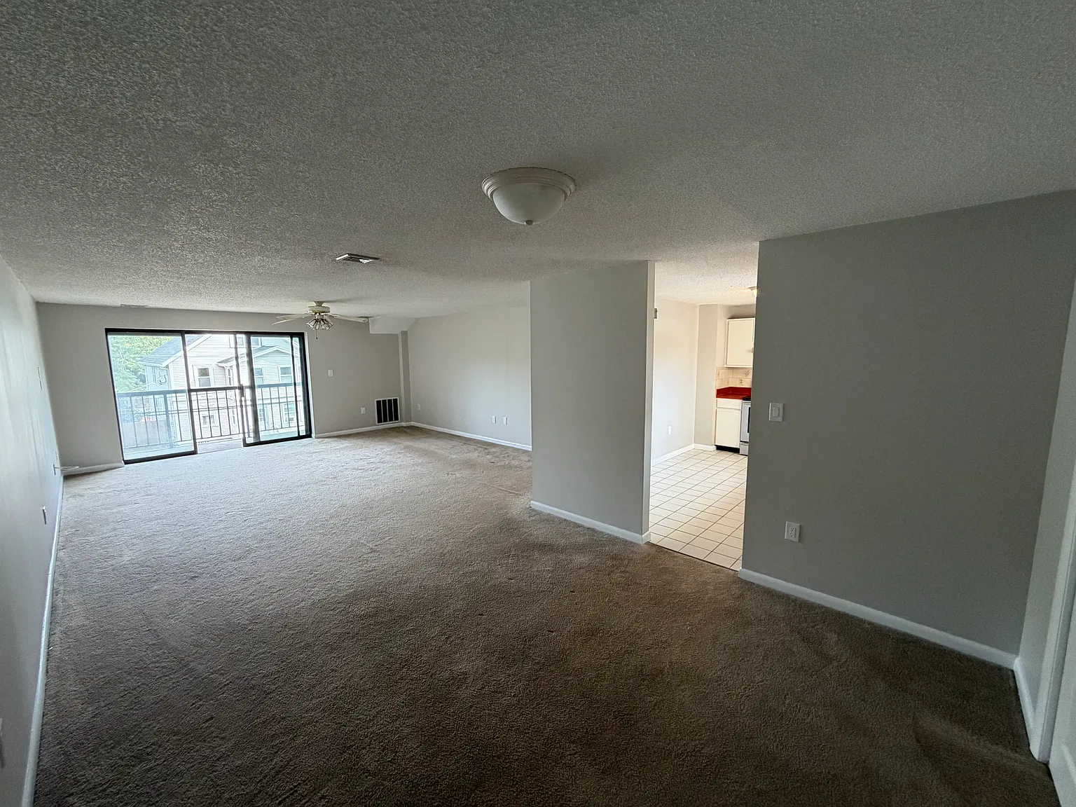 2 bed, 1280 sqft, $2,800 — Photo 2