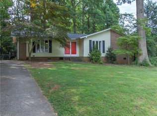 5 Shawfield Ct, Greensboro, NC 27409