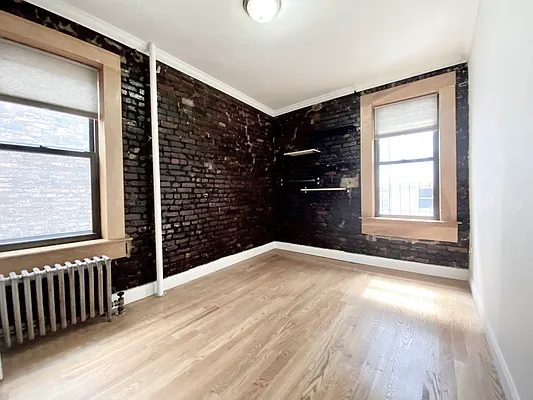 Rented by Bond New York | media 21