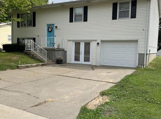 2724 Randy St, Mexico, MO 65265