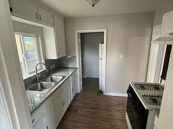 3rd image of 3410 E Normal Ave #1B-1BA-800SQFT