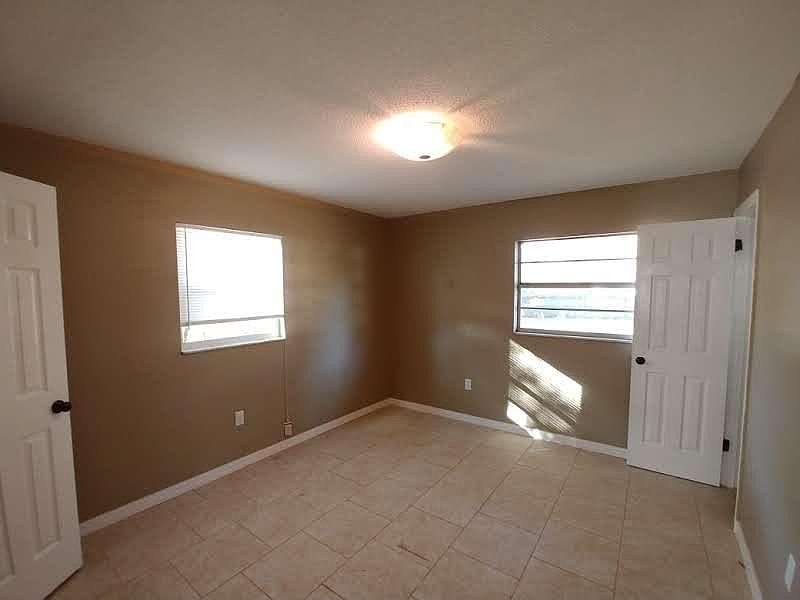 2nd image of 1901 NE 49th St