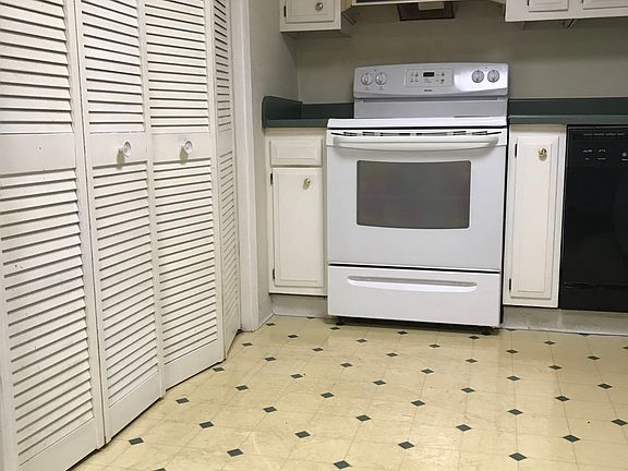 5th image of 1503 E Holston Ave #4