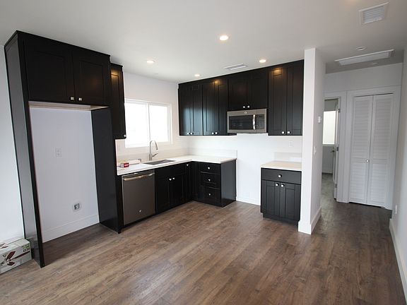 4th image of 4645 35th St