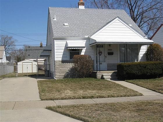 1st image of 13312 Venness St