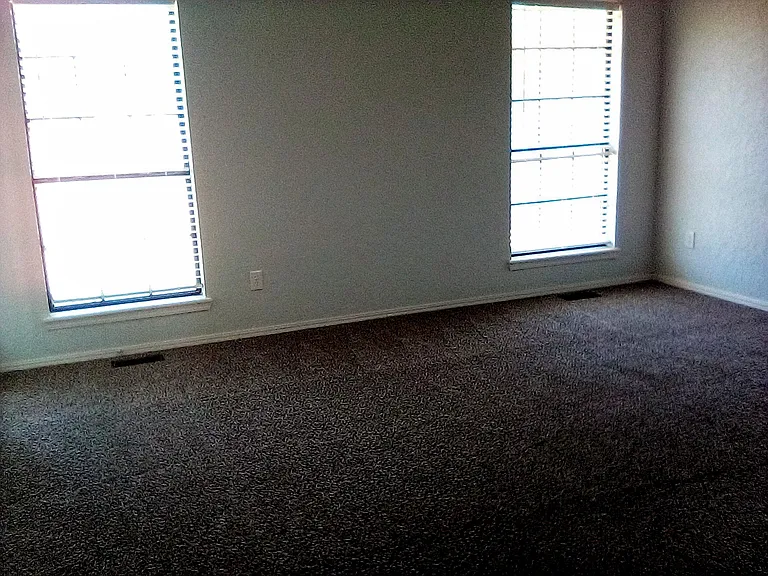 8229 N McKee Blvd — Photo 19