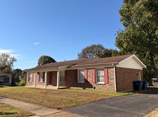 1905 Lakehurst Dr, Saint Louis, MO 63146