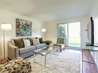 Parkwood Terrace, Cambridge, ON N1R 6W4