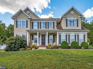 645 Maybrook Dr, Huntingtown, MD 20639