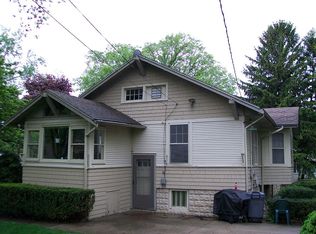 239 N Oaklawn Ave, Elmhurst, IL 60126