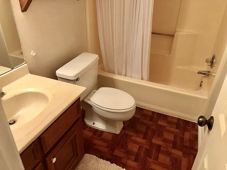 1300 Speight Ave — Photo 12