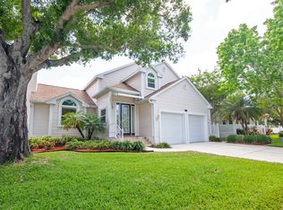 6015 Long Bayou Way N, Saint Petersburg, FL 33708