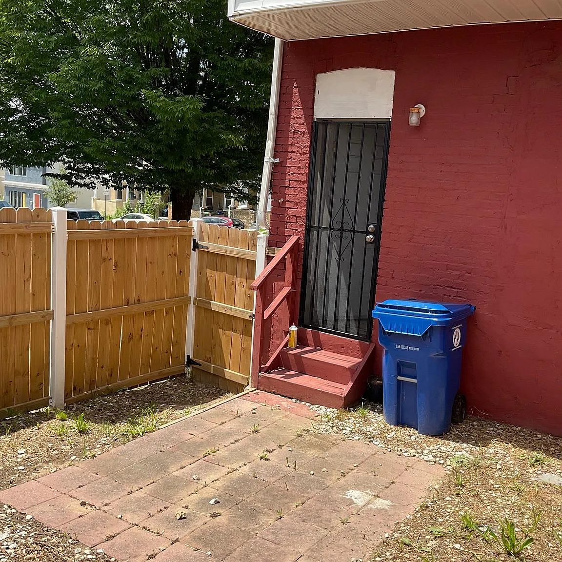 1 bed, 1.0 bath, 1190 sqft, $1,200 — Photo 4