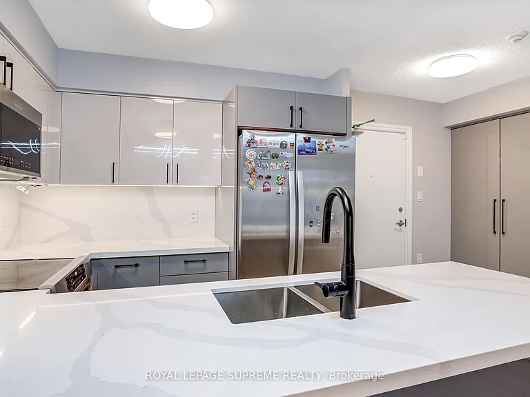 872 Sheppard Ave W #301 — Photo 7