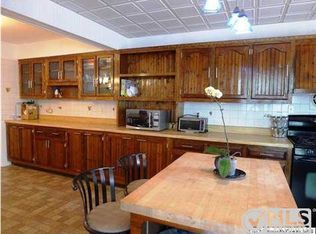 1019 Valley Stream Rd, Toms River, NJ 08753