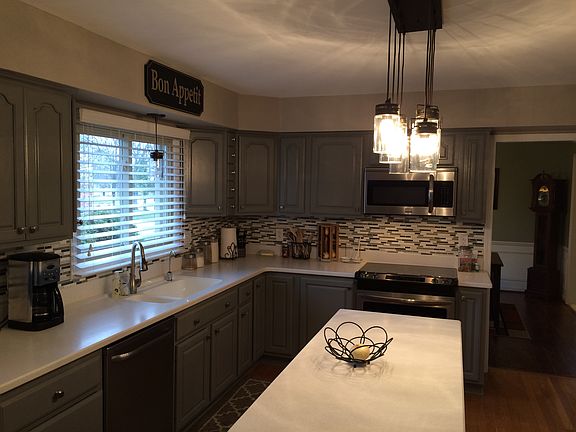 5th image of 10262 Tennyson Dr