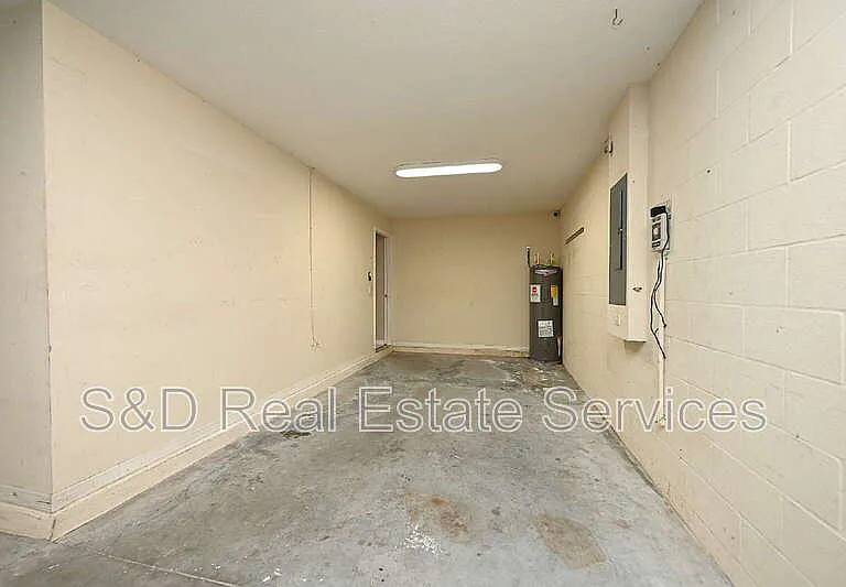 7147 Cedarcrest Blvd — Photo 36