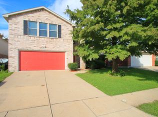 2013 Shawnee Trl, Justin, TX 76247