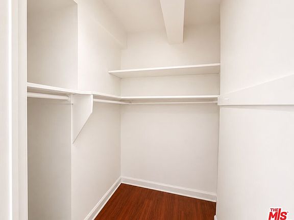 3rd image of 634 S Gramercy Pl #403