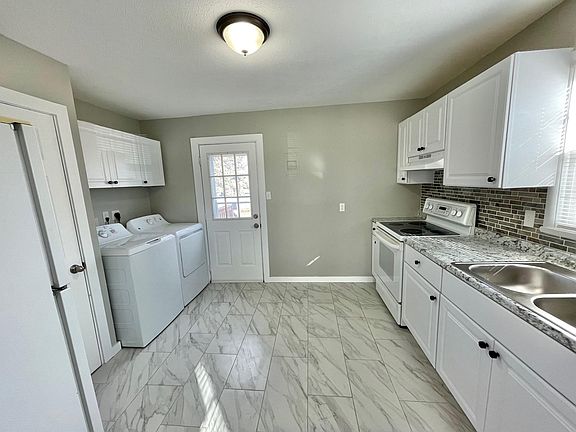 5th image of 110 S Weir Dr