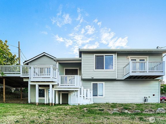 3rd image of 1312 Browns Point Boulevard
