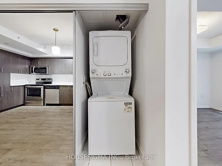 3091 Dufferin St #211 — Photo 16