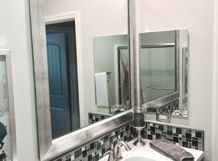 22152 Barrington Way, Santa Clarita, CA 91350