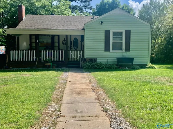 141 Penn Dr, Gadsden, AL 35903