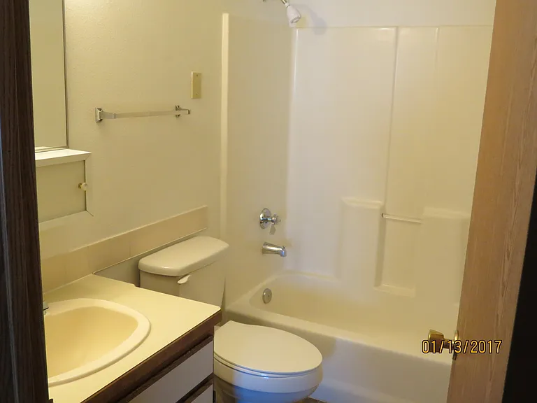 Hart Terrace Apartments — Photo 32