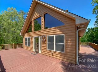 273 N Rhododendron Rd, Almond, NC 28702